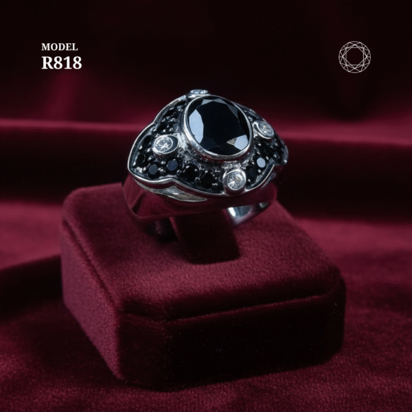 R818 - Black Spinel Ring