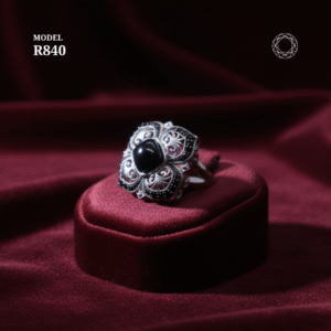 Floral Black Spinel Silver Ring Model R840